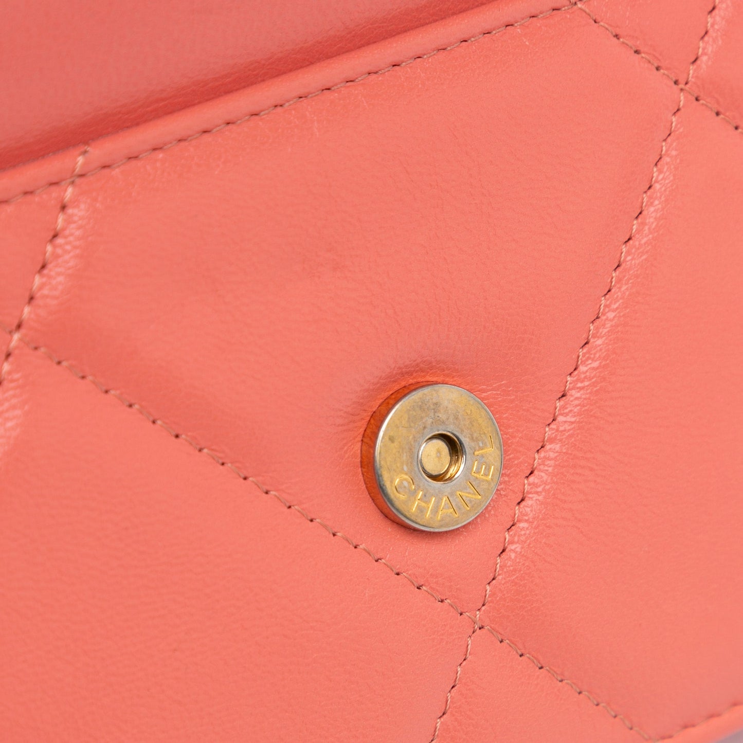 Chanel Sac Quilted Lambskin 19 Wallet on Chain