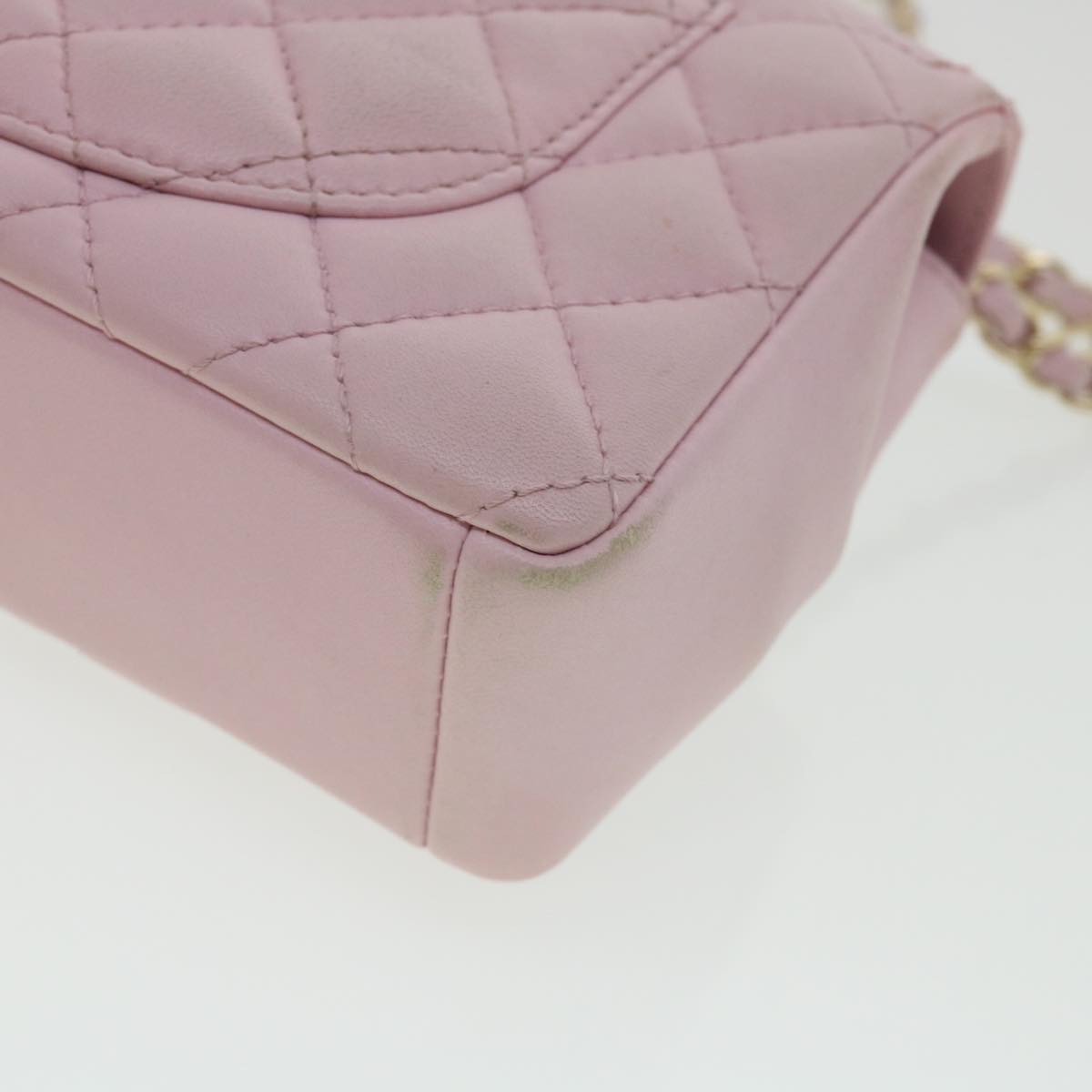 CHANEL Matelasse Turn Lock Chain Shoulder Bag Lamb Skin Pink CC 32151A