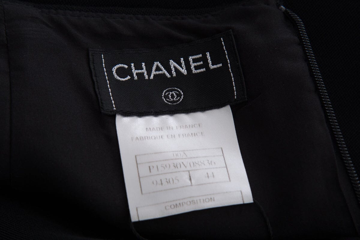Chanel 2015 Black Chain Detail Skirt SZ 44