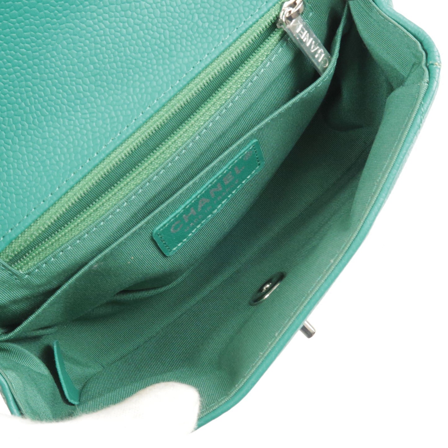 CHANEL V Stitch Caviar Skin Chain Shoulder Flap Bag Green