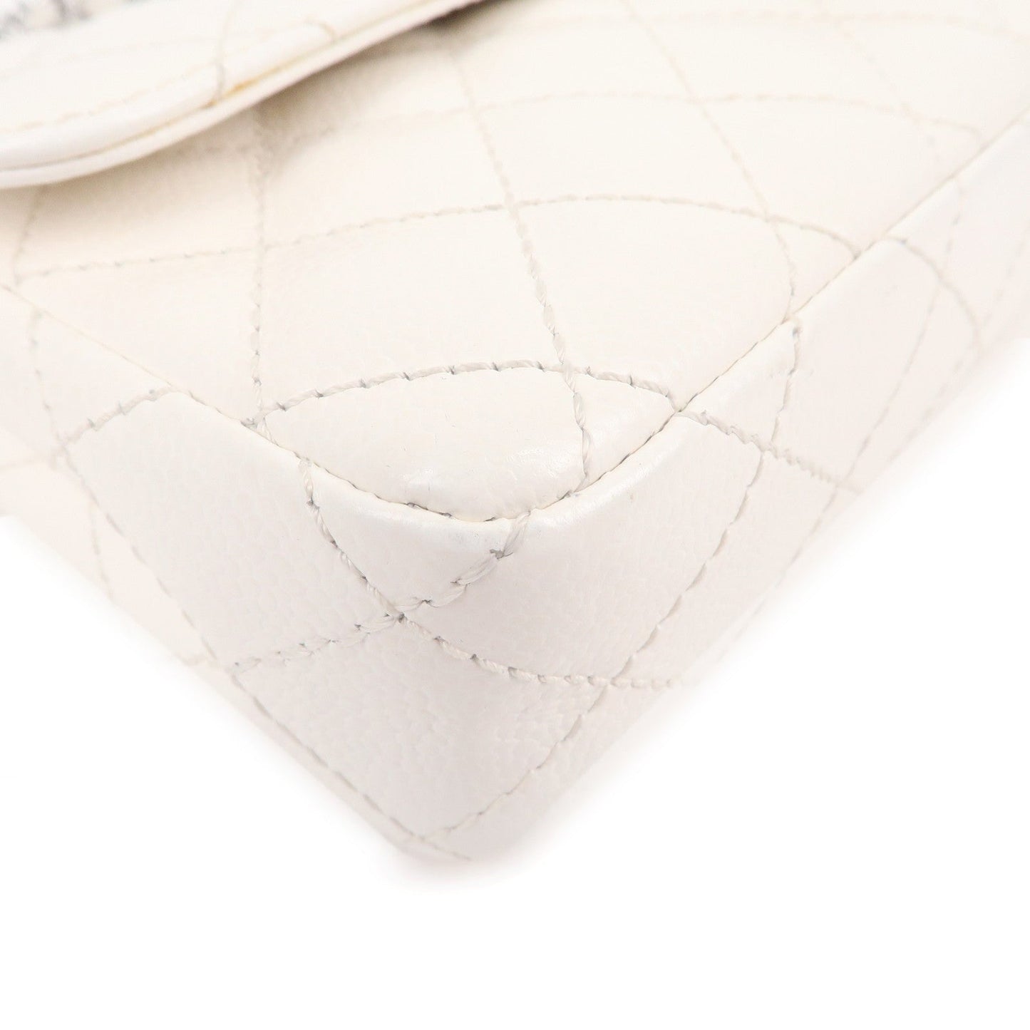 CHANEL Matelasse Caviar Skin Chain Shoulder Bag White