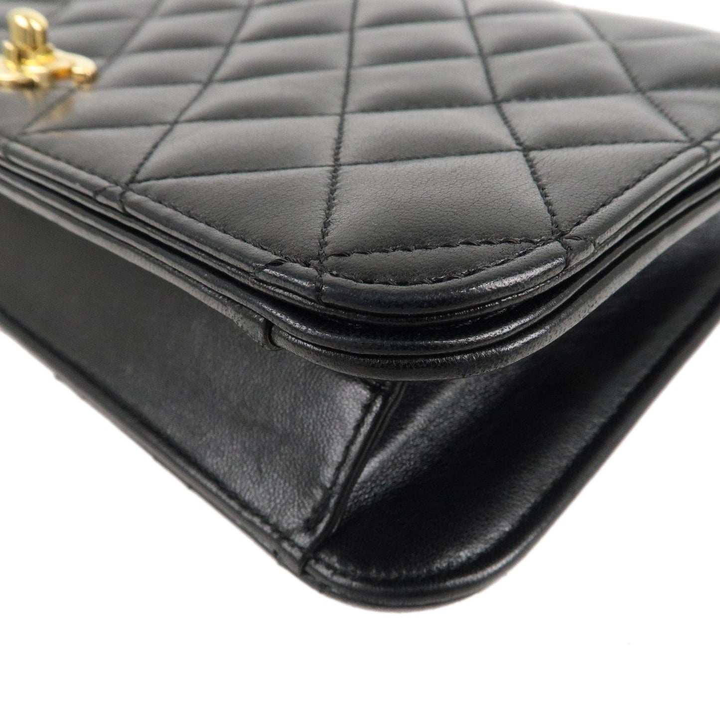 CHANEL Matelasse Lamb Skin Chain Shoulder Bag Black Gold HDW