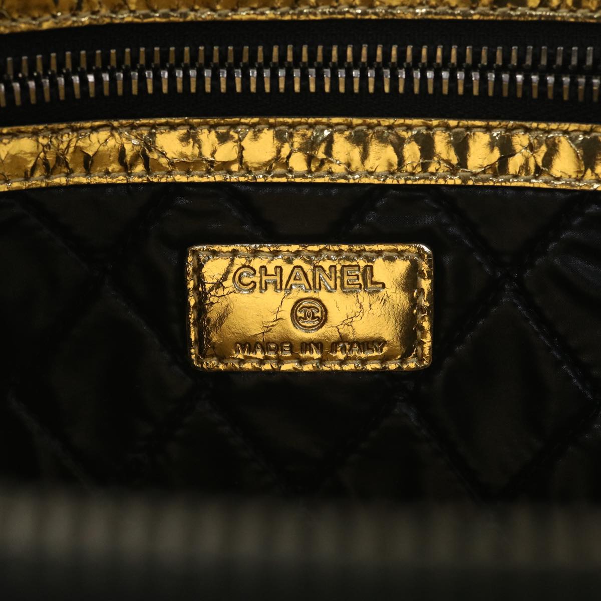 CHANEL Clutch Bag Metallic Leather Gold A82164 CC 38172
