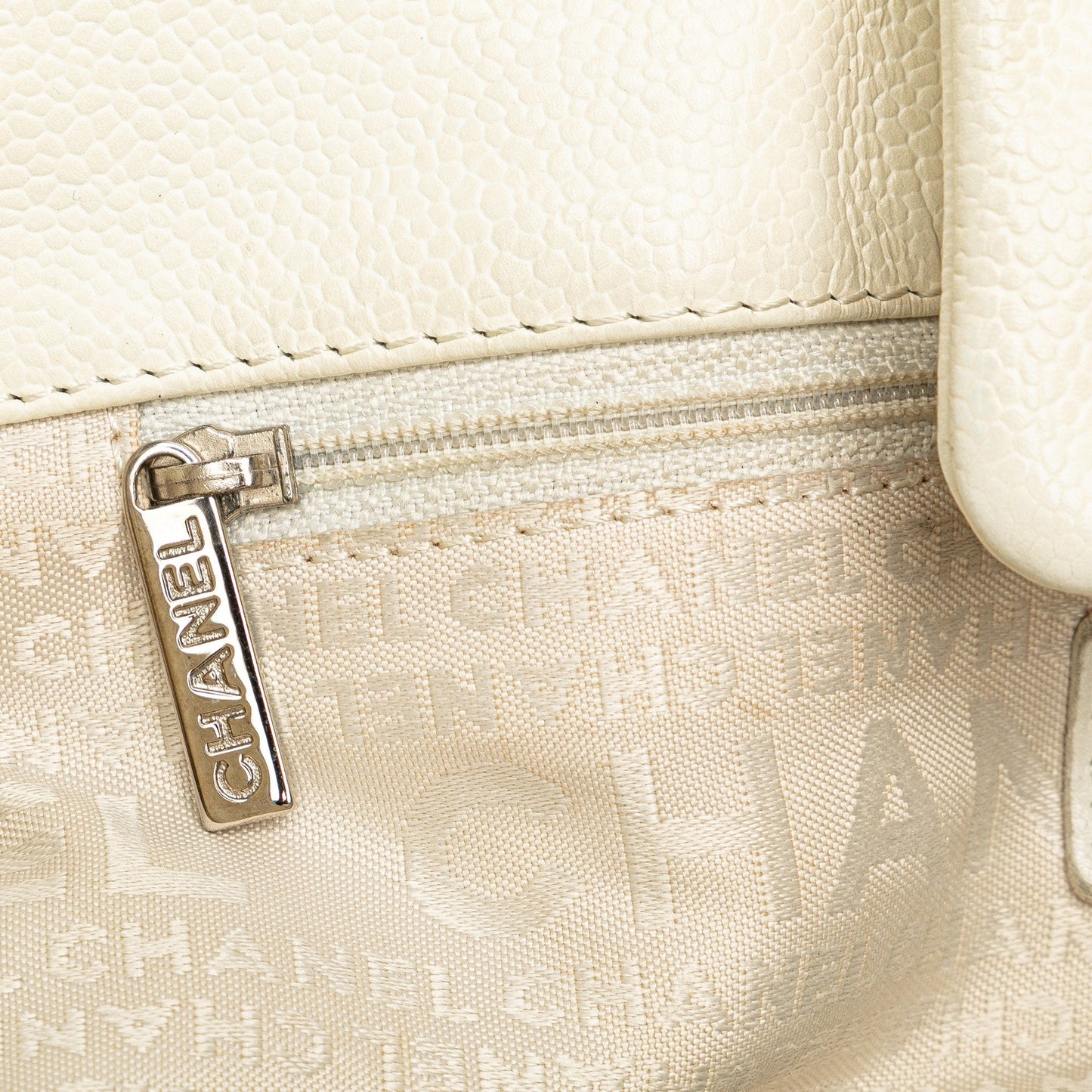Chanel Sac Caviar Perforated Hollywood Accordion Flap