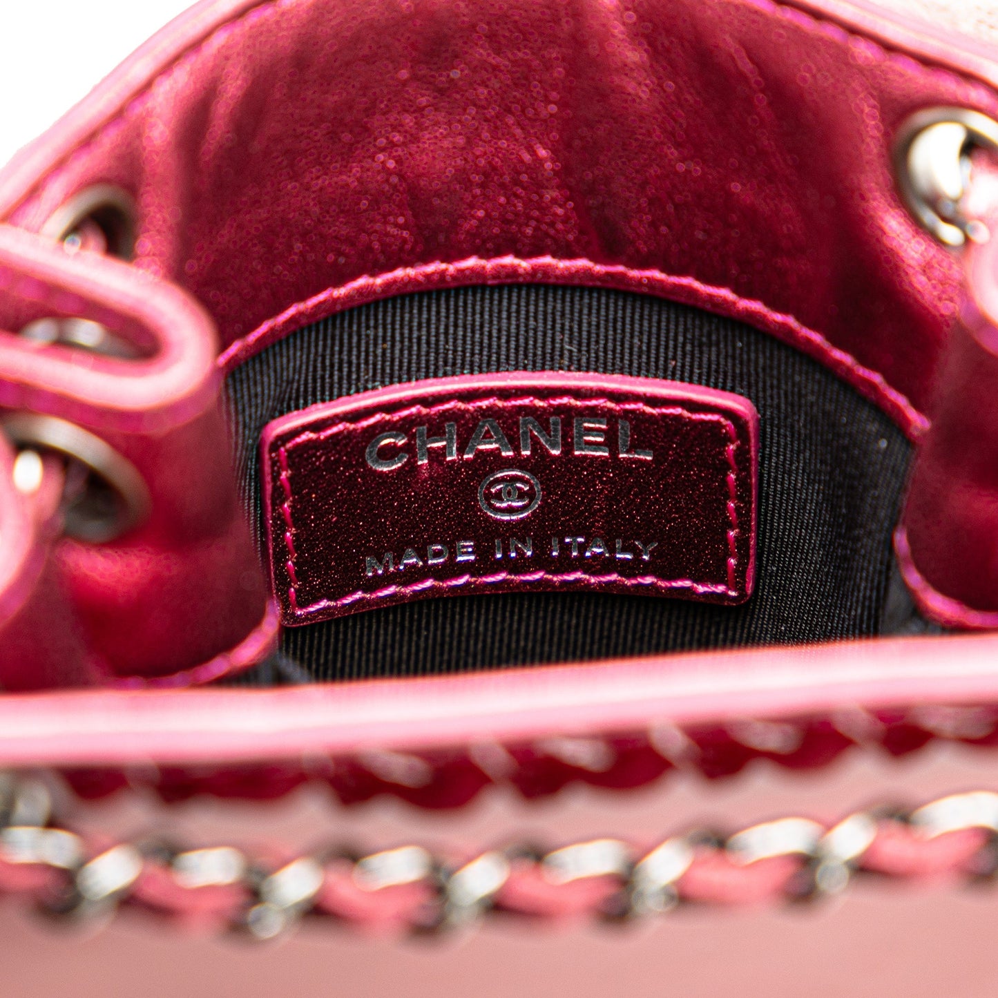 Chanel Sac CC Patent Phone Holder Crossbody