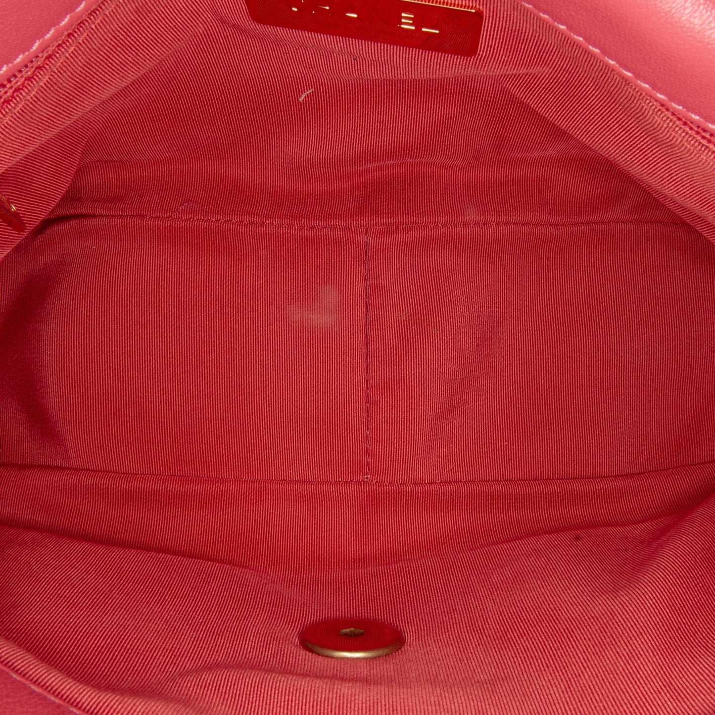 Chanel Sac Medium Lambskin 19 Flap