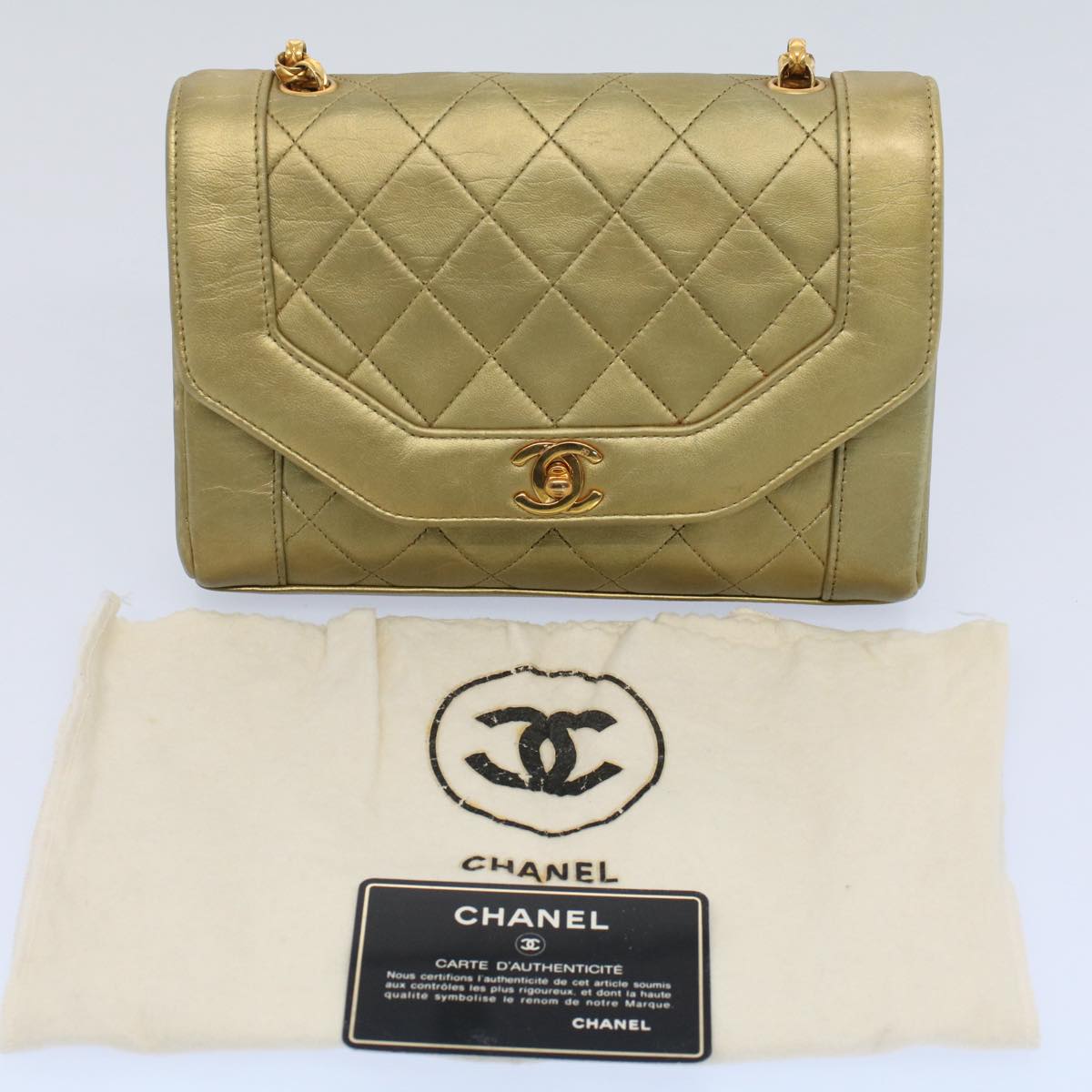 CHANEL Matelasse Turn Lock Chain Shoulder Bag Lamb Skin Gold CC 51274A