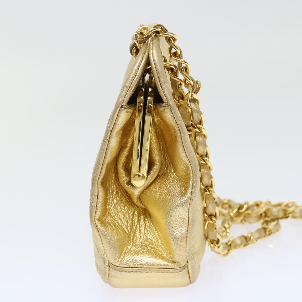 CHANEL Matelasse Chain Shoulder Bag Leather Gold CC 53015A