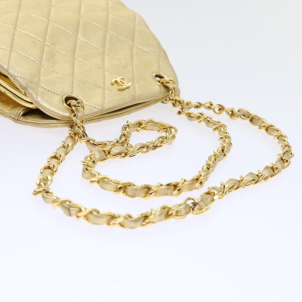 CHANEL Matelasse Chain Shoulder Bag Leather Gold CC 53015A