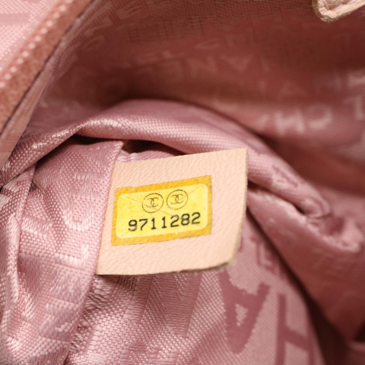 CHANEL Matelasse Chain Shoulder Bag Leather Pink CC 53097