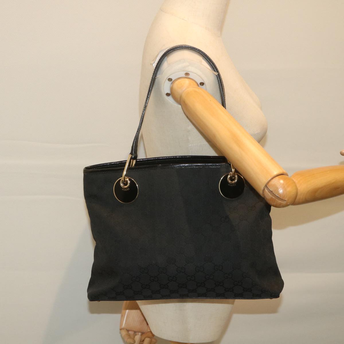 GUCCI GG Canvas Tote Bag Black 120837 59482