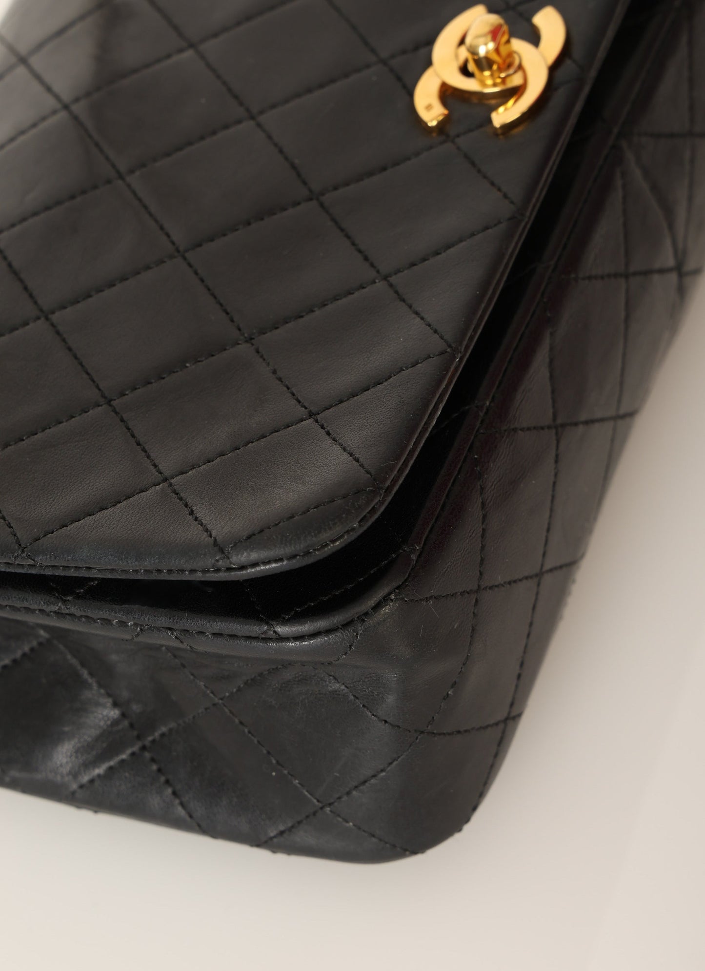 Chanel 1989 Lambskin Turnlock Medium Full Flap