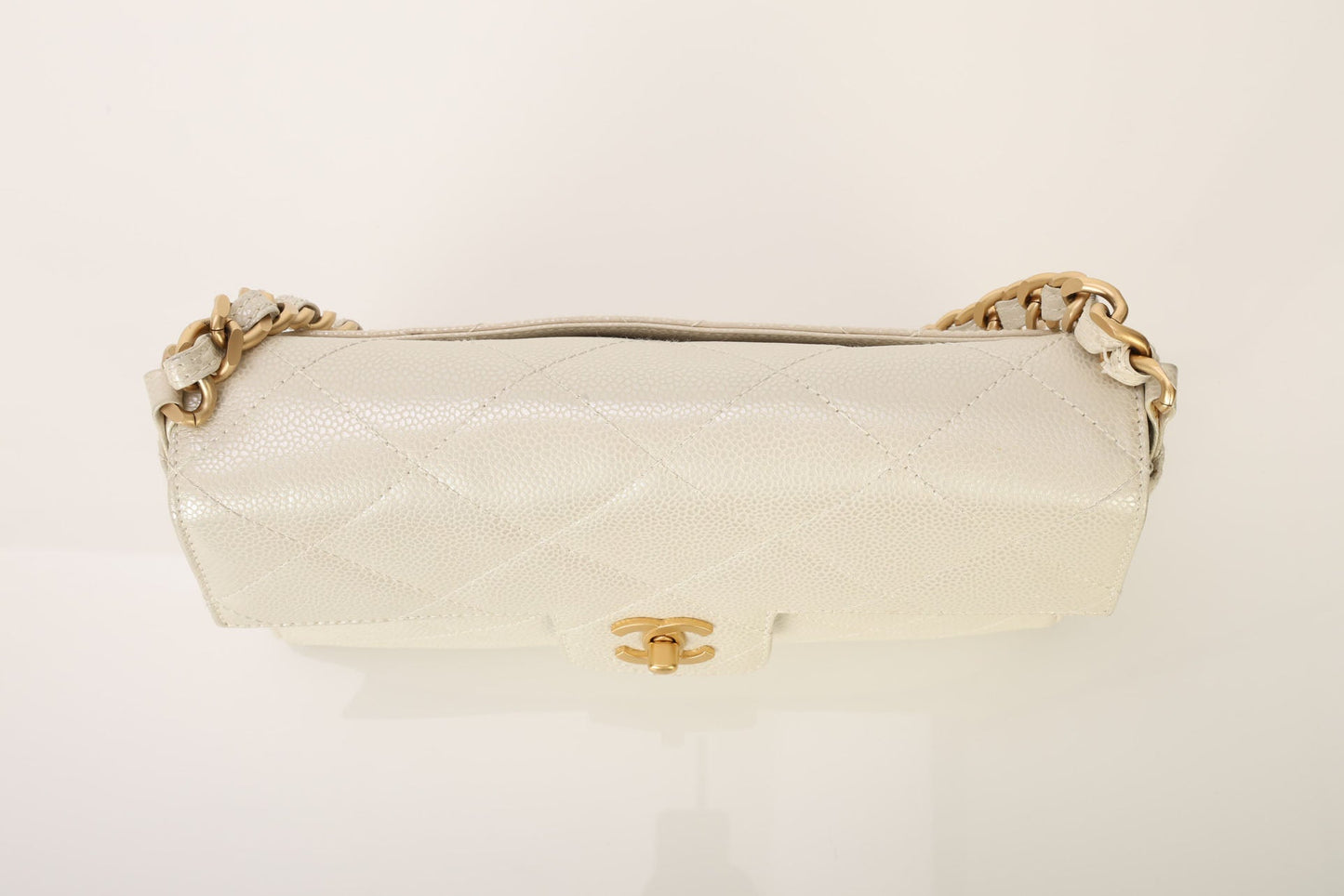 Chanel 2000 Caviar Iridescent Shoulder Bag