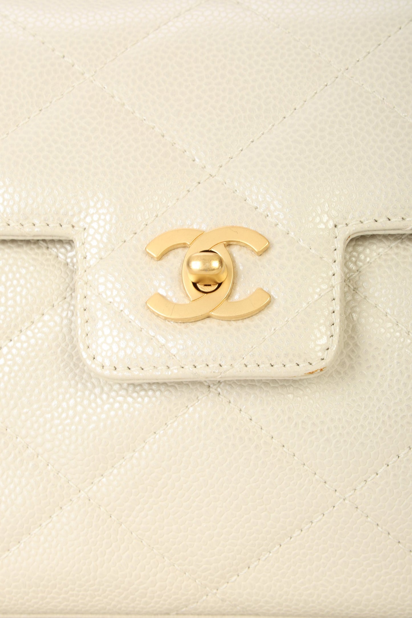 Chanel 2000 Caviar Iridescent Shoulder Bag