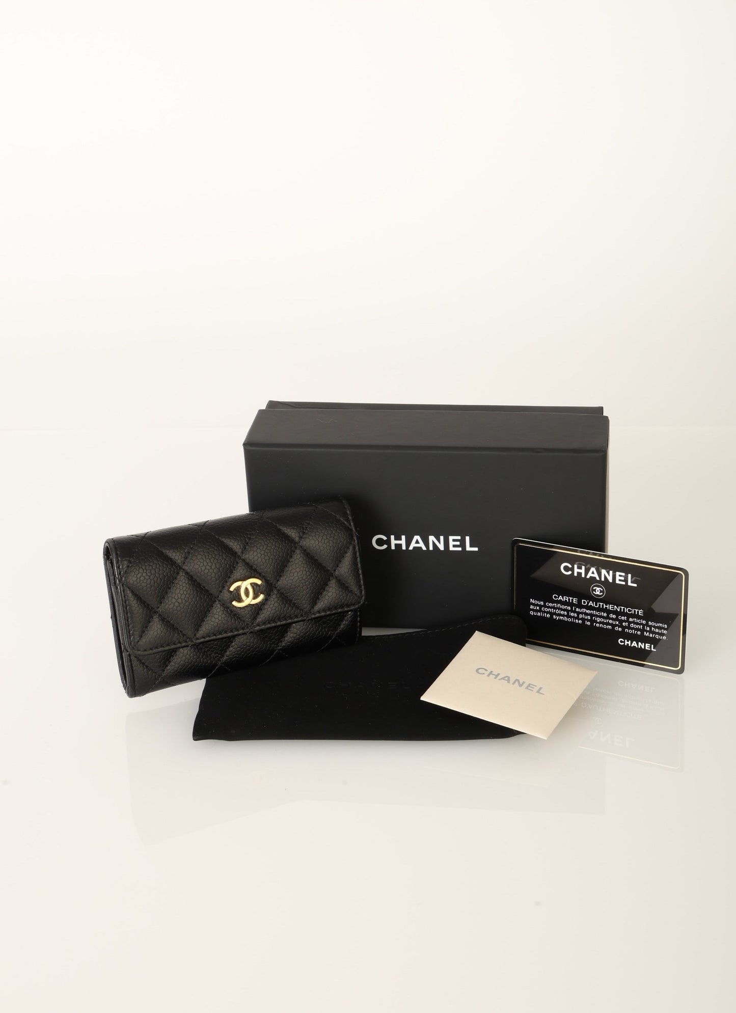 Chanel 2015 Caviar Cardholder w/ Chain