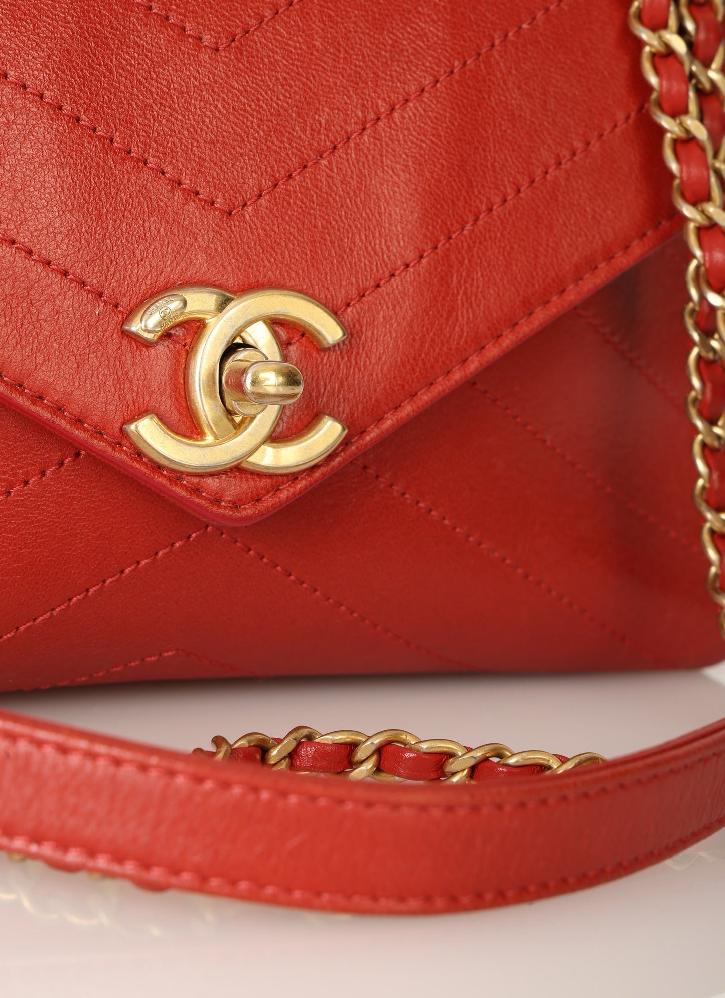 Chanel 2018 Calfskin Chevron Red Flap