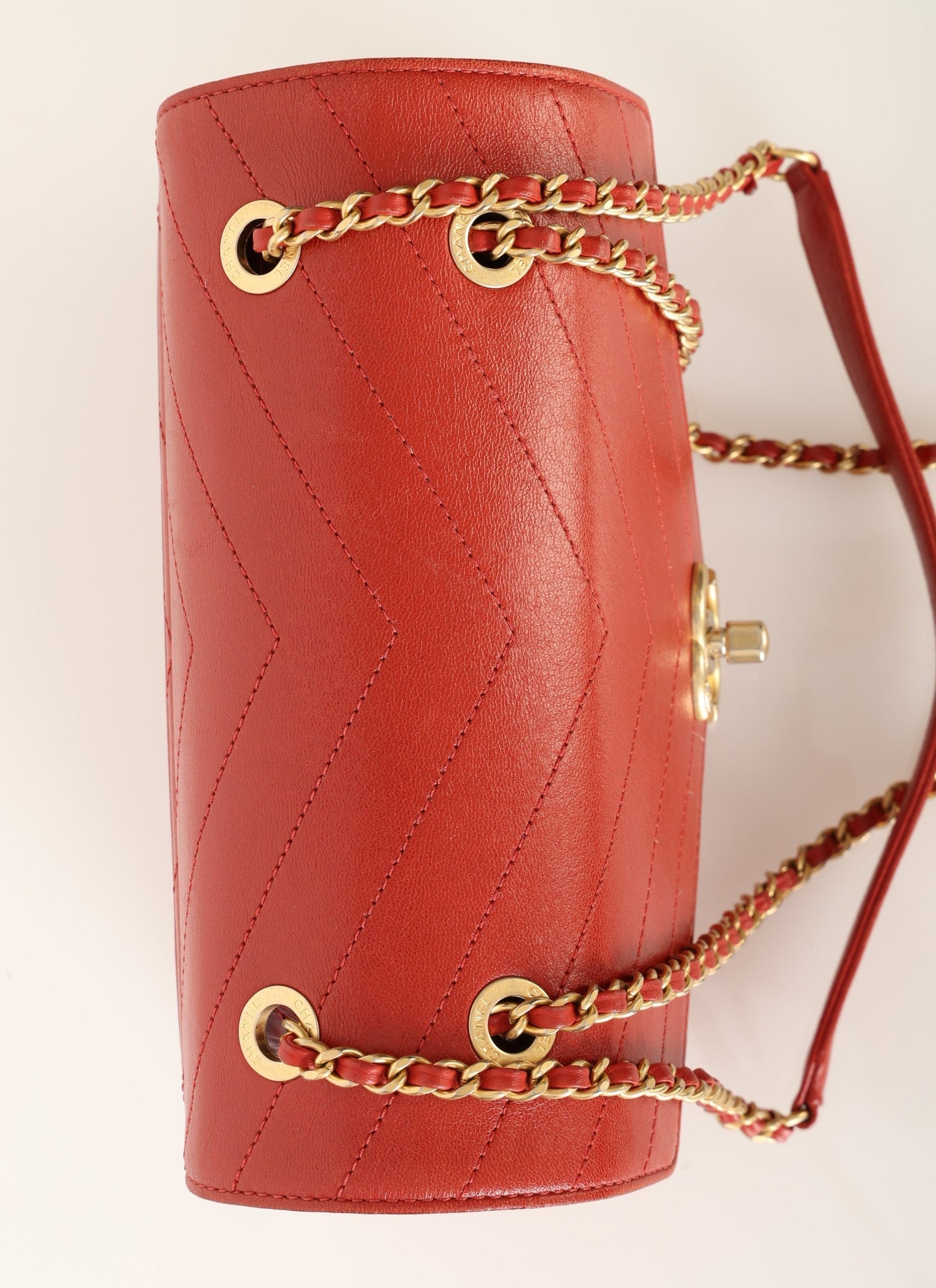 Chanel 2018 Calfskin Chevron Red Flap