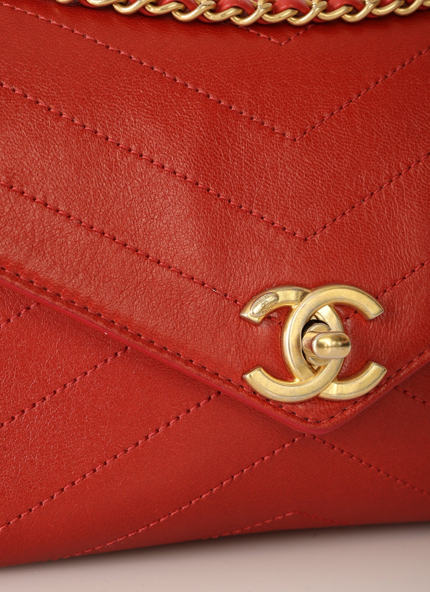 Chanel 2018 Calfskin Chevron Red Flap