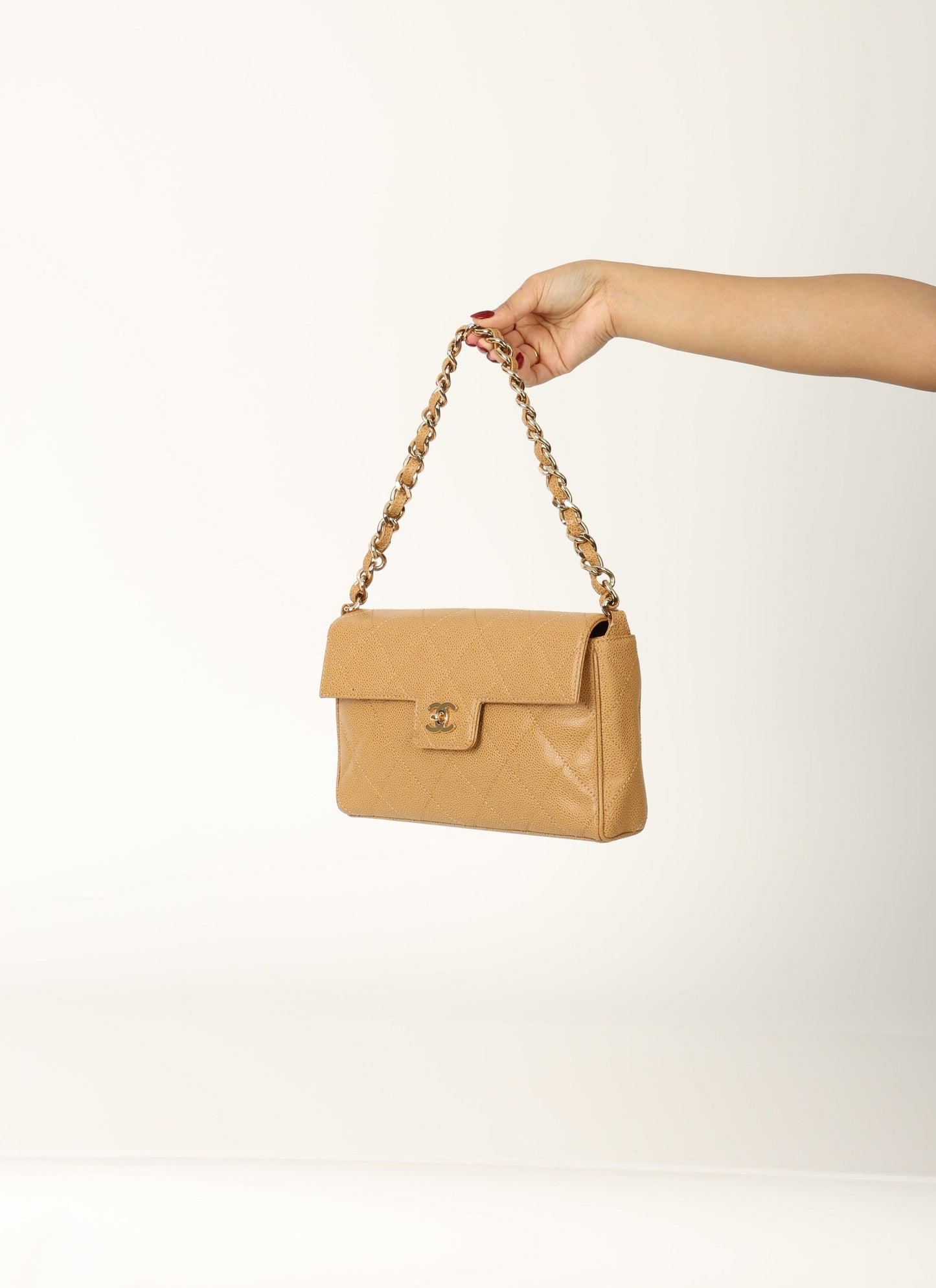 Chanel 2000 Caviar Beige Single Flap