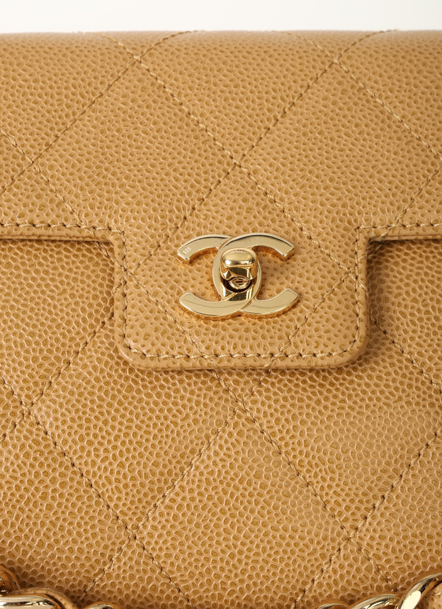 Chanel 2000 Caviar Beige Single Flap