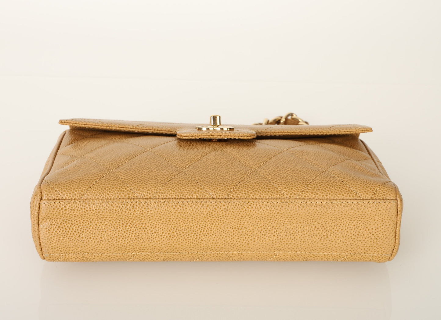 Chanel 2000 Caviar Beige Single Flap