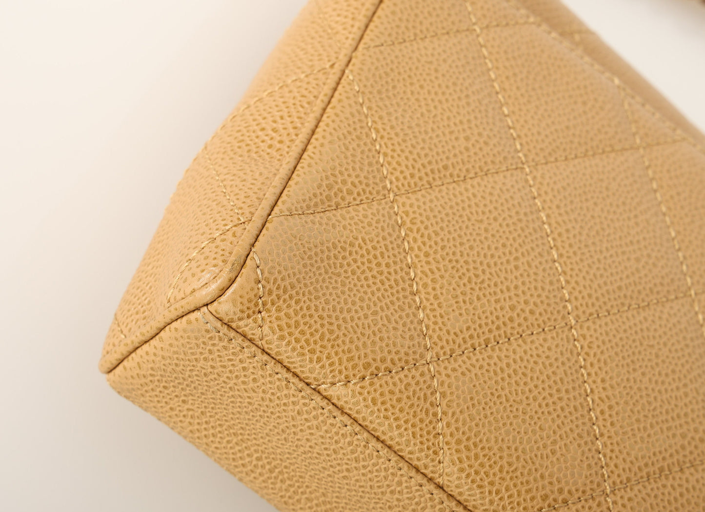 Chanel 2000 Caviar Beige Single Flap