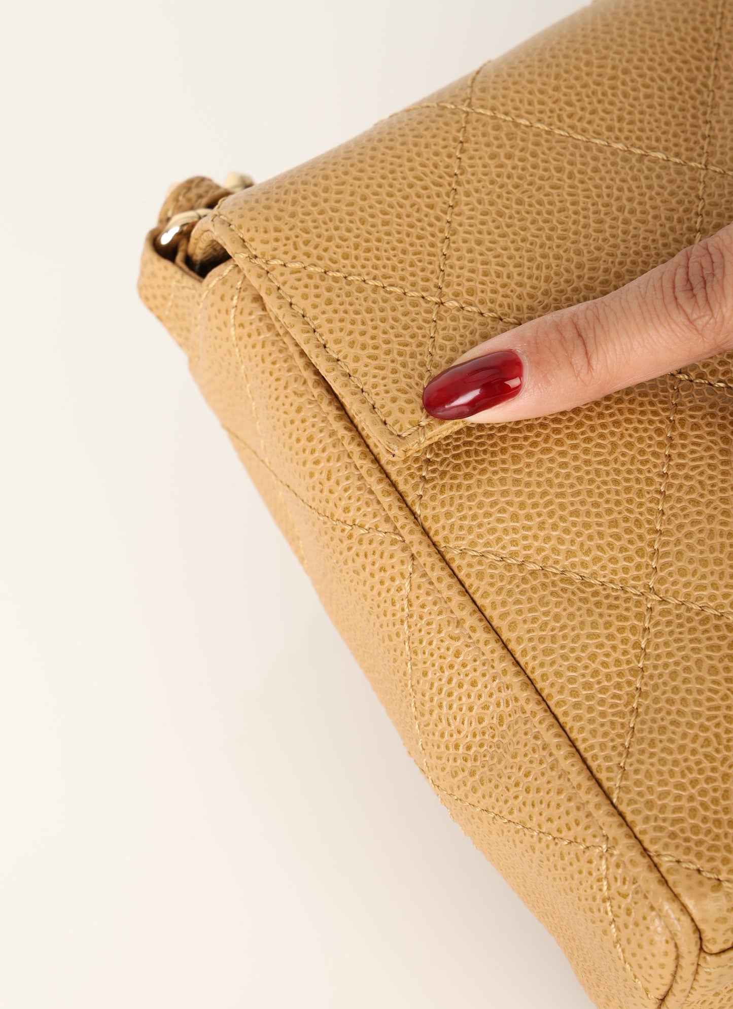 Chanel 2000 Caviar Beige Single Flap