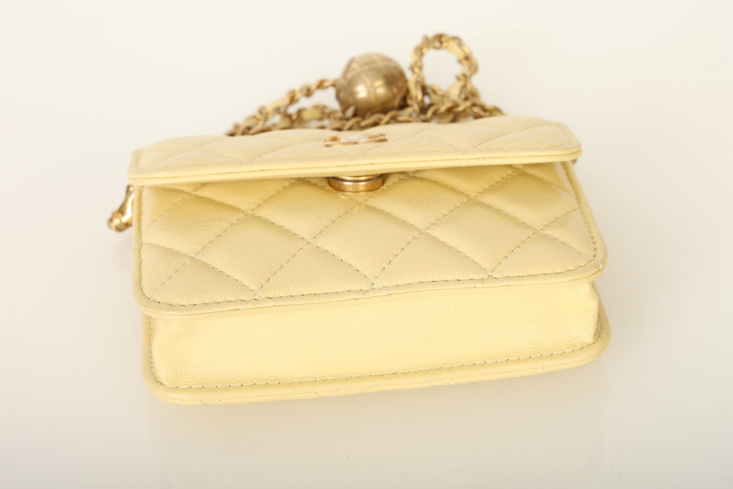 Chanel 2020 Lambskin Pearl Crush Cardholder on Chain