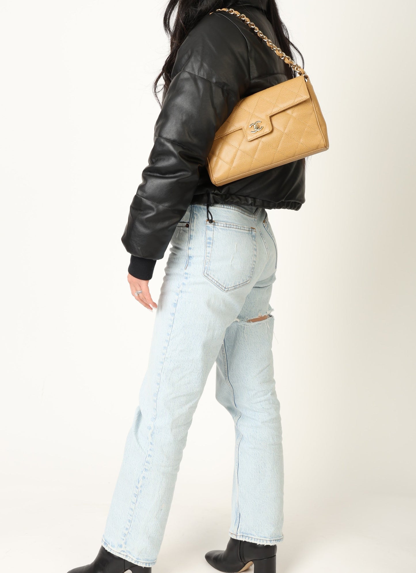 Chanel 2000 Caviar Beige Single Flap