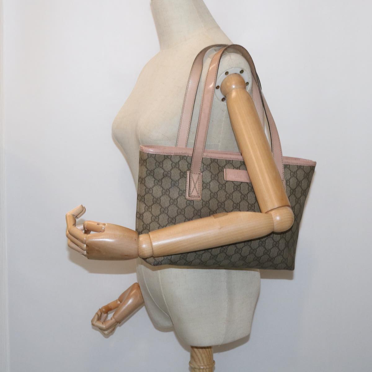 GUCCI GG Supreme Tote Bag PVC Leather Beige 211138 60690