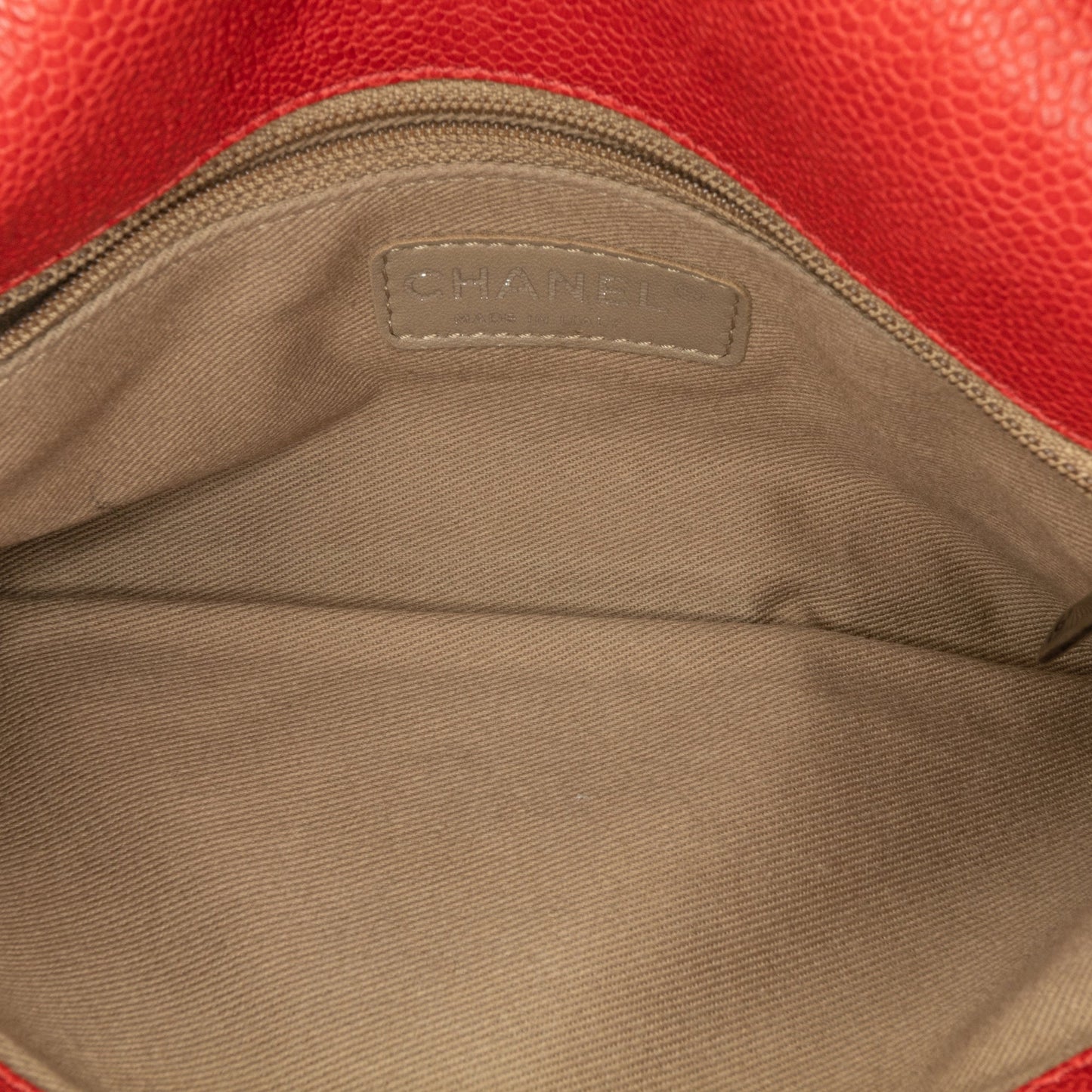 Chanel Sac Medium Quilted Caviar Easy Flap