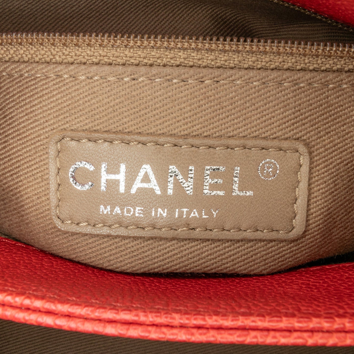 Chanel Sac Medium Quilted Caviar Easy Flap