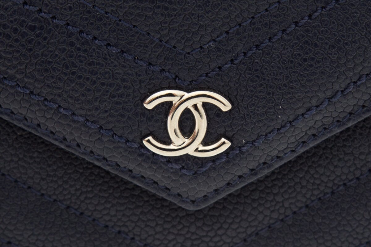 Chanel 2017 Navy Caviar Chevron O Clutch