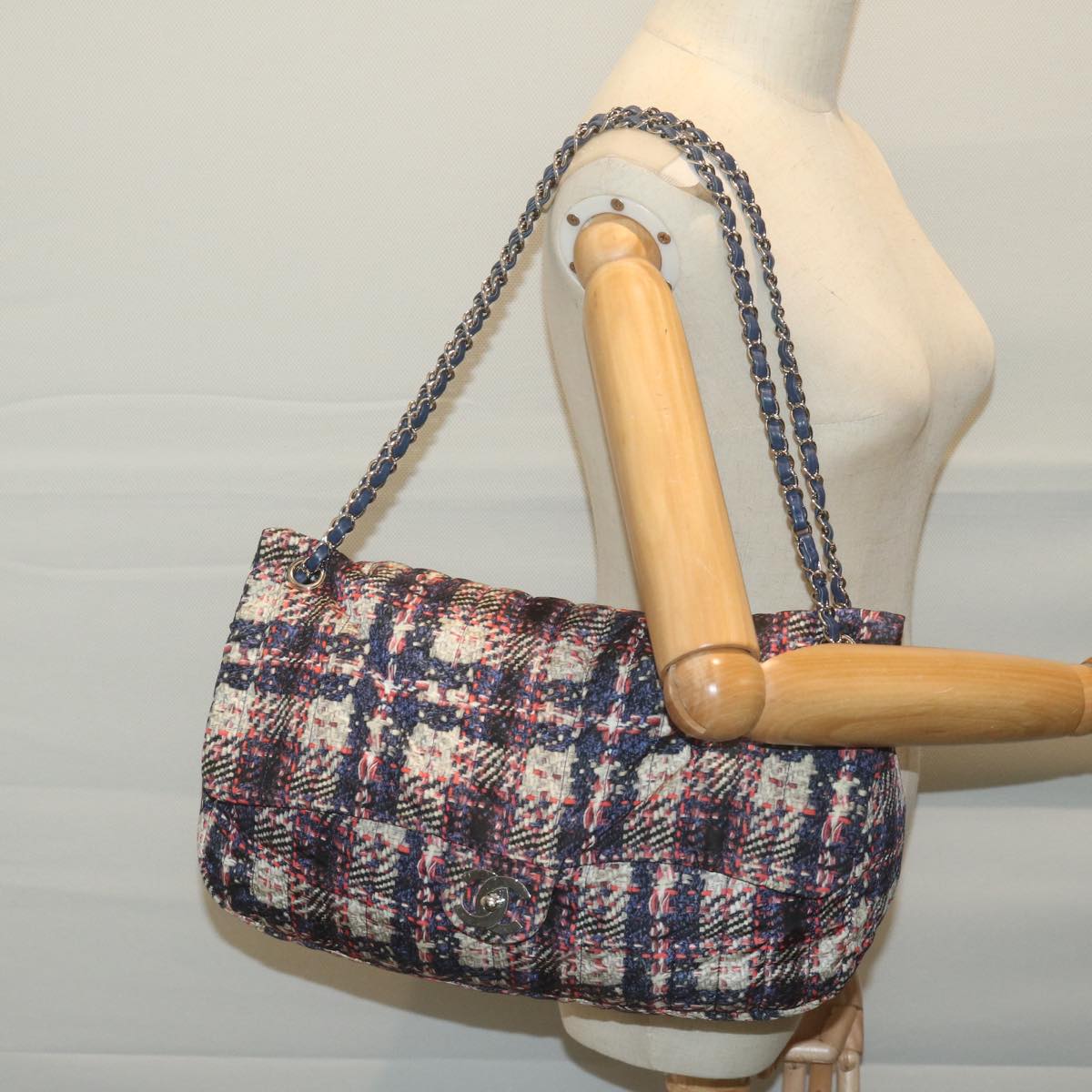 CHANEL Turn Lock Chain Shoulder Bag Nylon Navy White CC 65724A