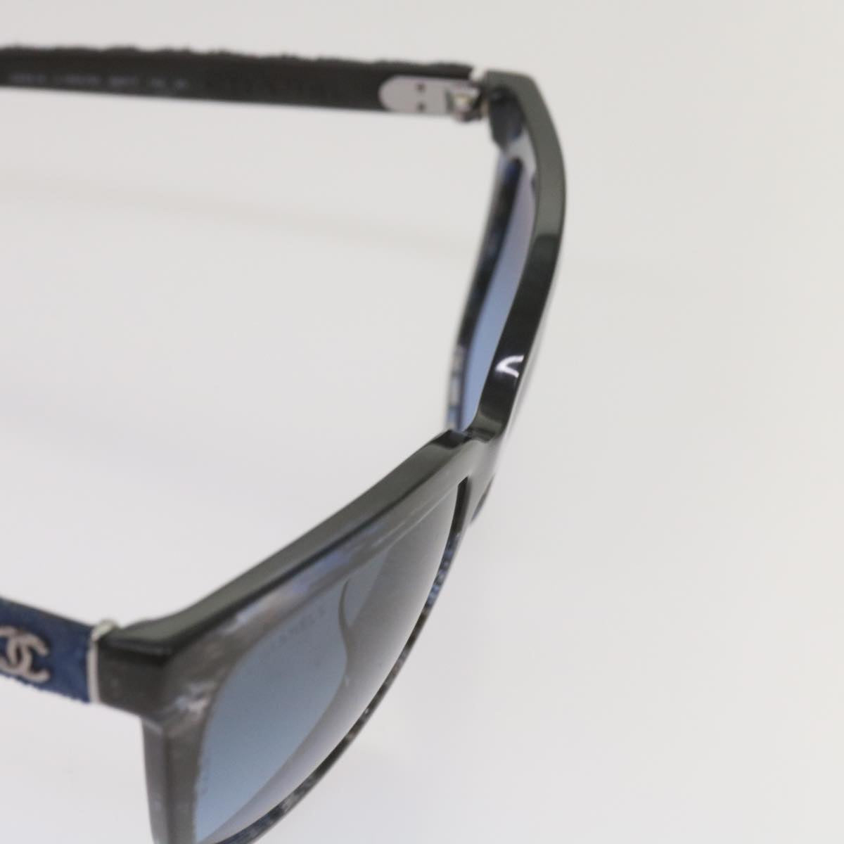 CHANEL Sunglasses plastic Blue CC 67511