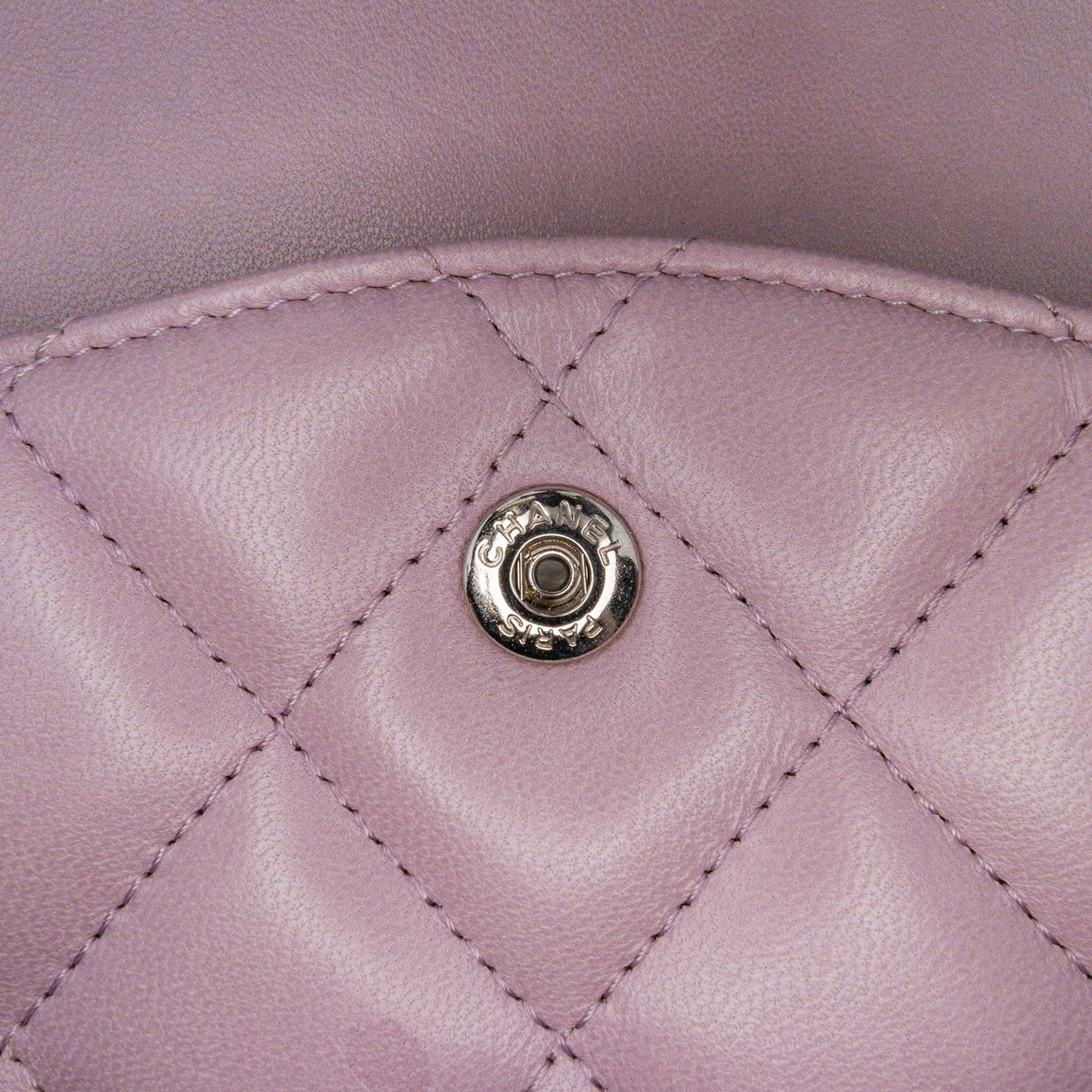 Chanel Sac Jumbo Classic Lambskin Double Flap