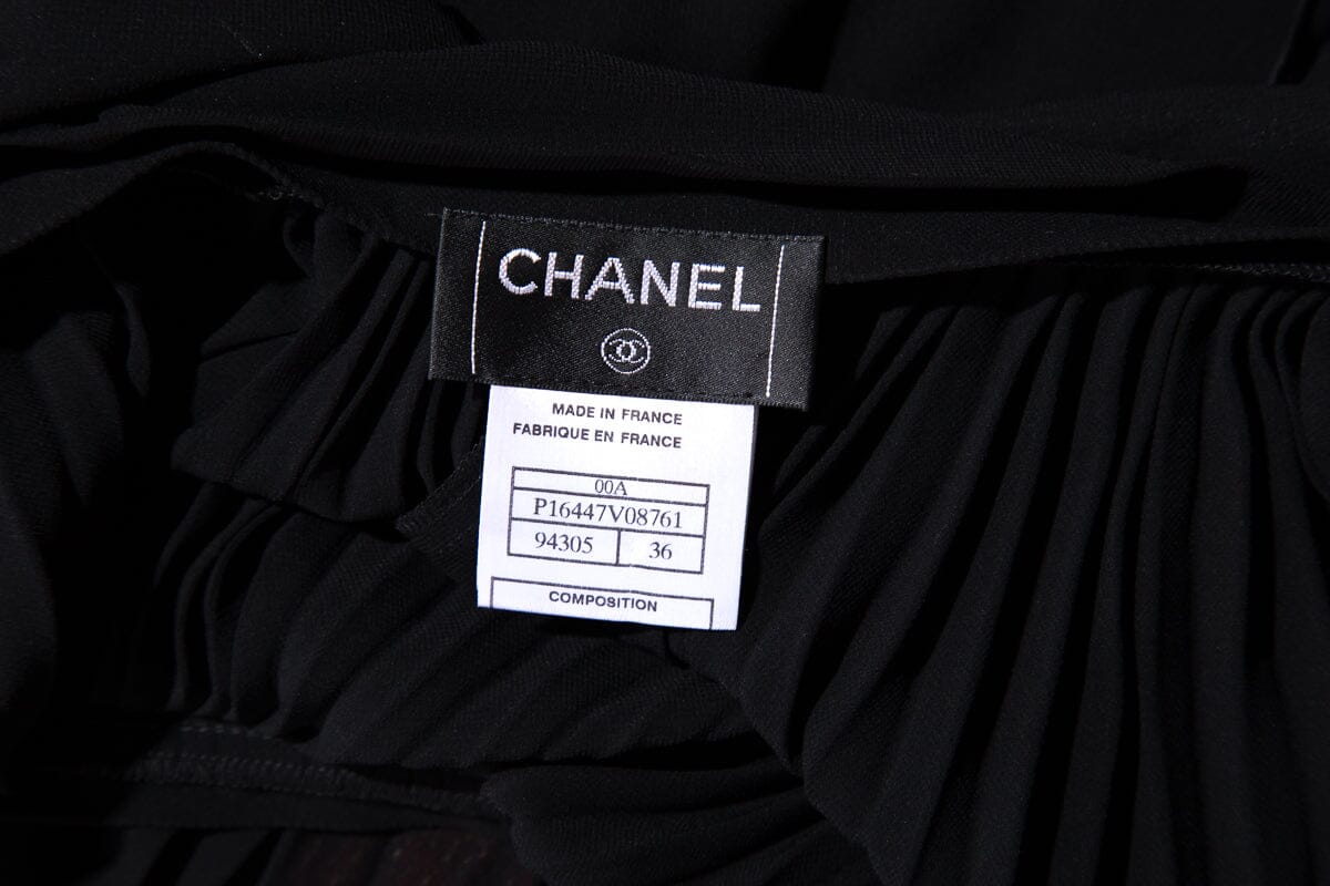 Chanel Black Pleated Skirt SZ 36