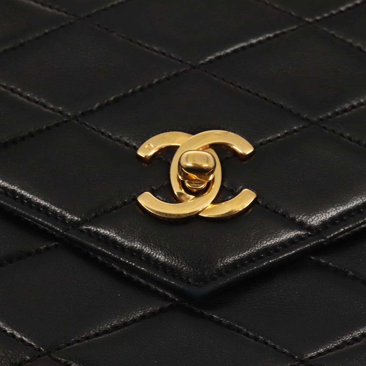 CHANEL Matelasse Turn Lock Chain Hand Bag Lamb Skin Black Gold CC 87124A