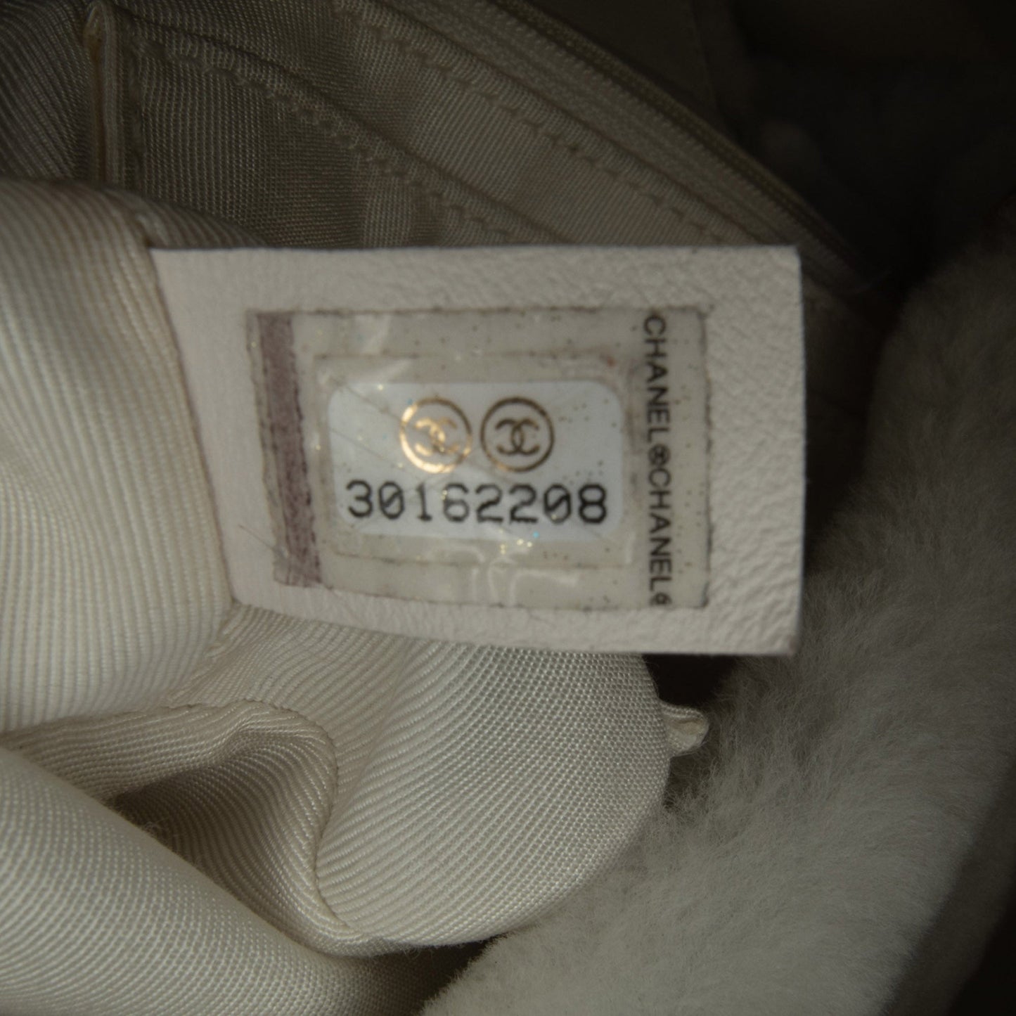 Chanel Sac Shearling CC Shoulder Bag