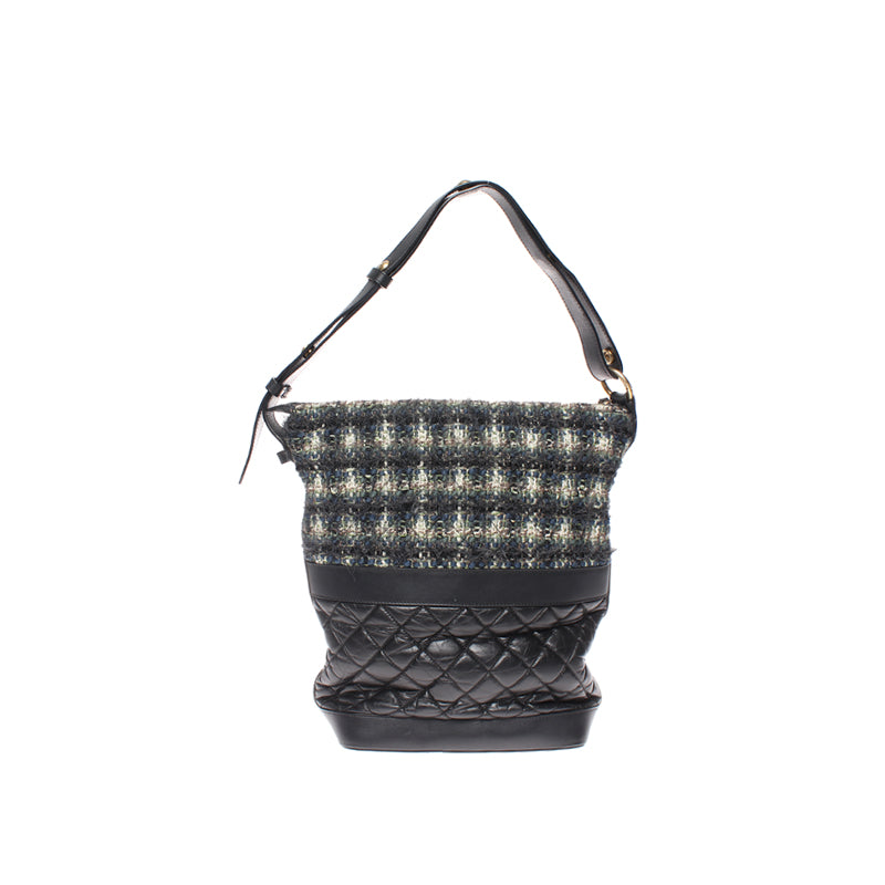 Chanel Tweed and Lambskin Tote Bag Leather Tote Bag in New Condition