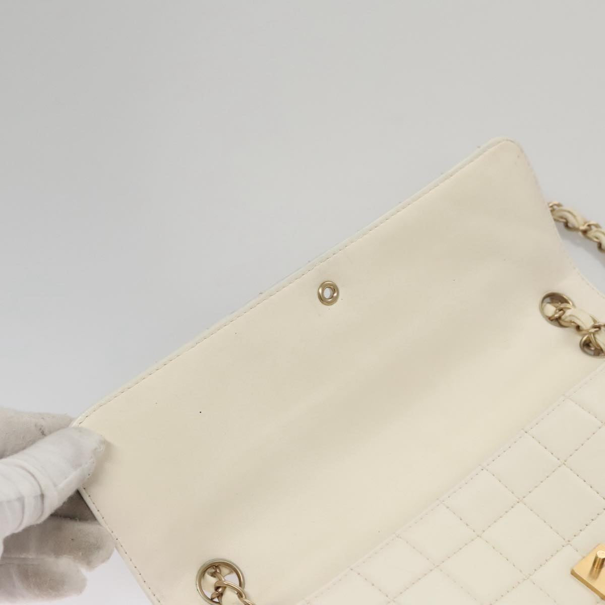 CHANEL Chain East West Shoulder Bag Leather White CC 94488