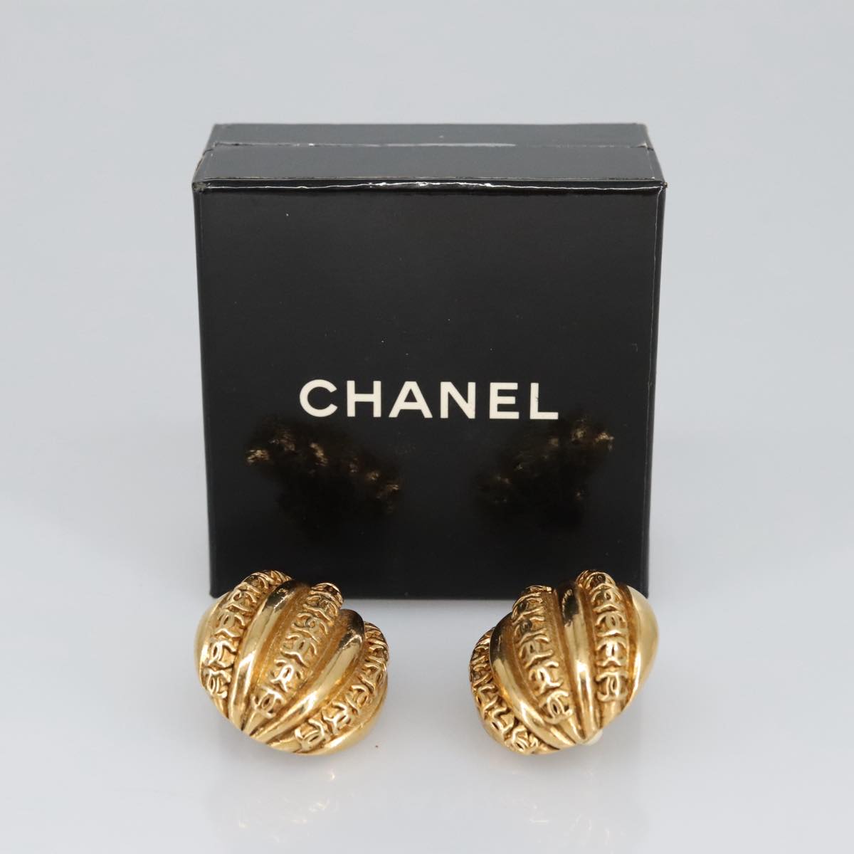 CHANEL COCO Mark Earring metal Gold CC 97754