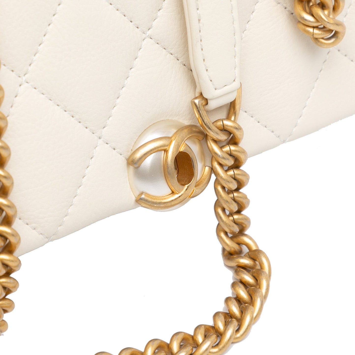Chanel Sac Quilted Calfskin Pearl CC Accordion Flap