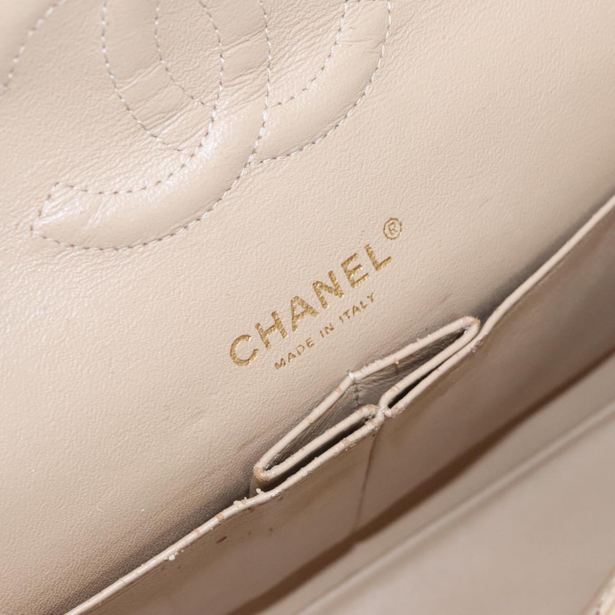 CHANEL Matelasse Chain Border Shoulder Bag Canvas Red Gold beige CC 98535