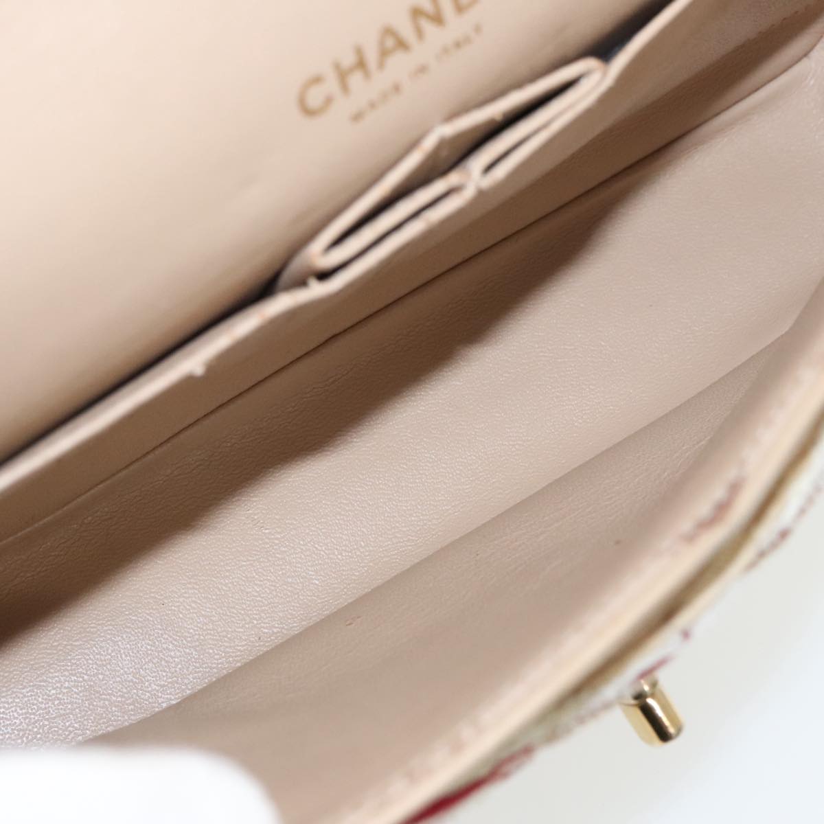 CHANEL Matelasse Chain Border Shoulder Bag Canvas Red Gold beige CC 98535