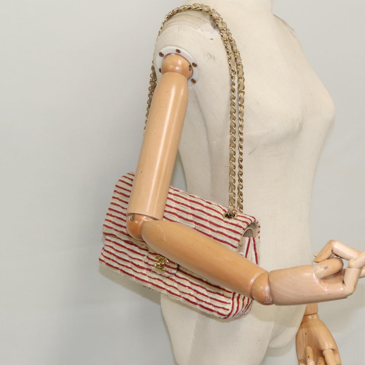 CHANEL Matelasse Chain Border Shoulder Bag Canvas Red Gold beige CC 98535