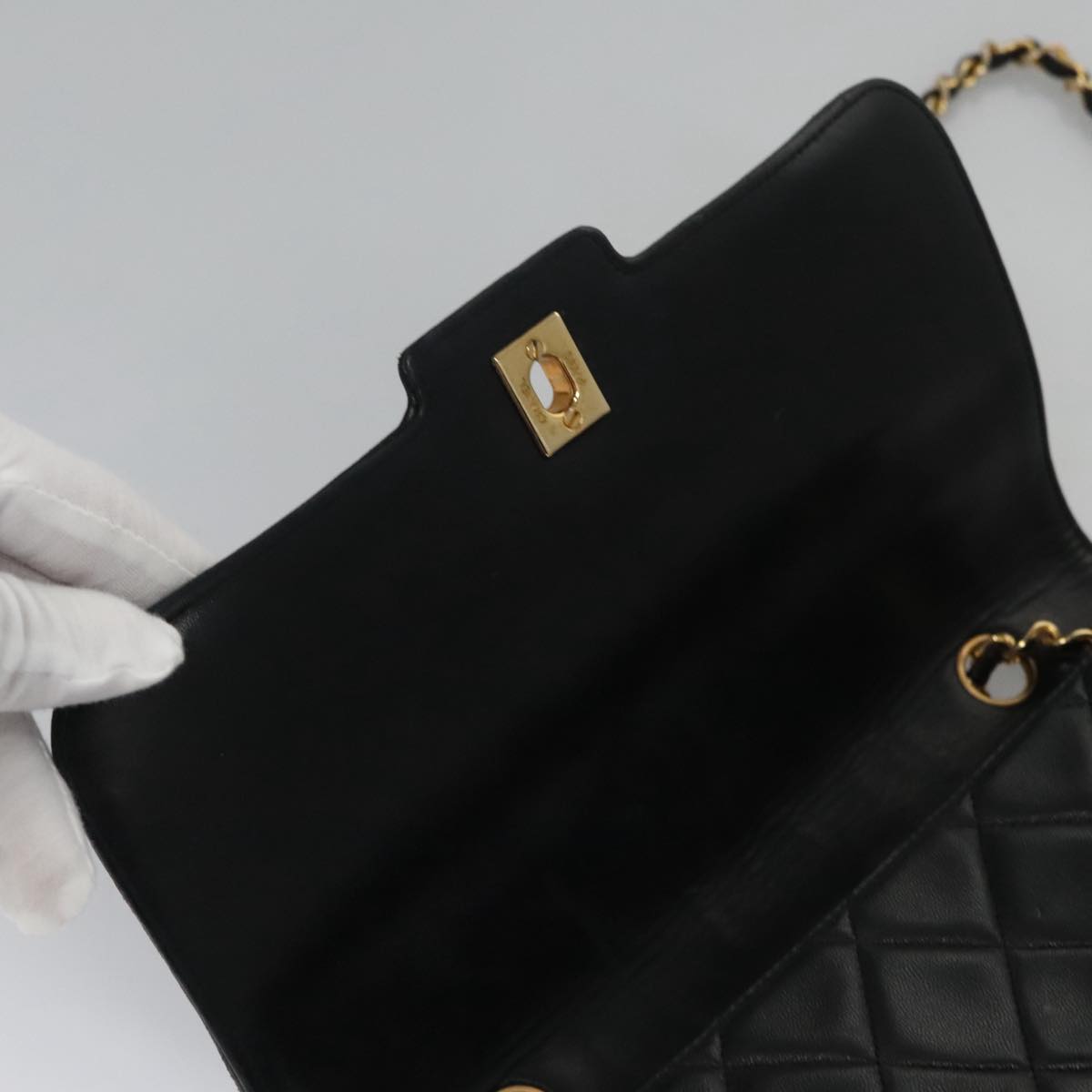 CHANEL Matelasse Turn Lock Chain Shoulder Bag Lamb Skin Black CC 99218