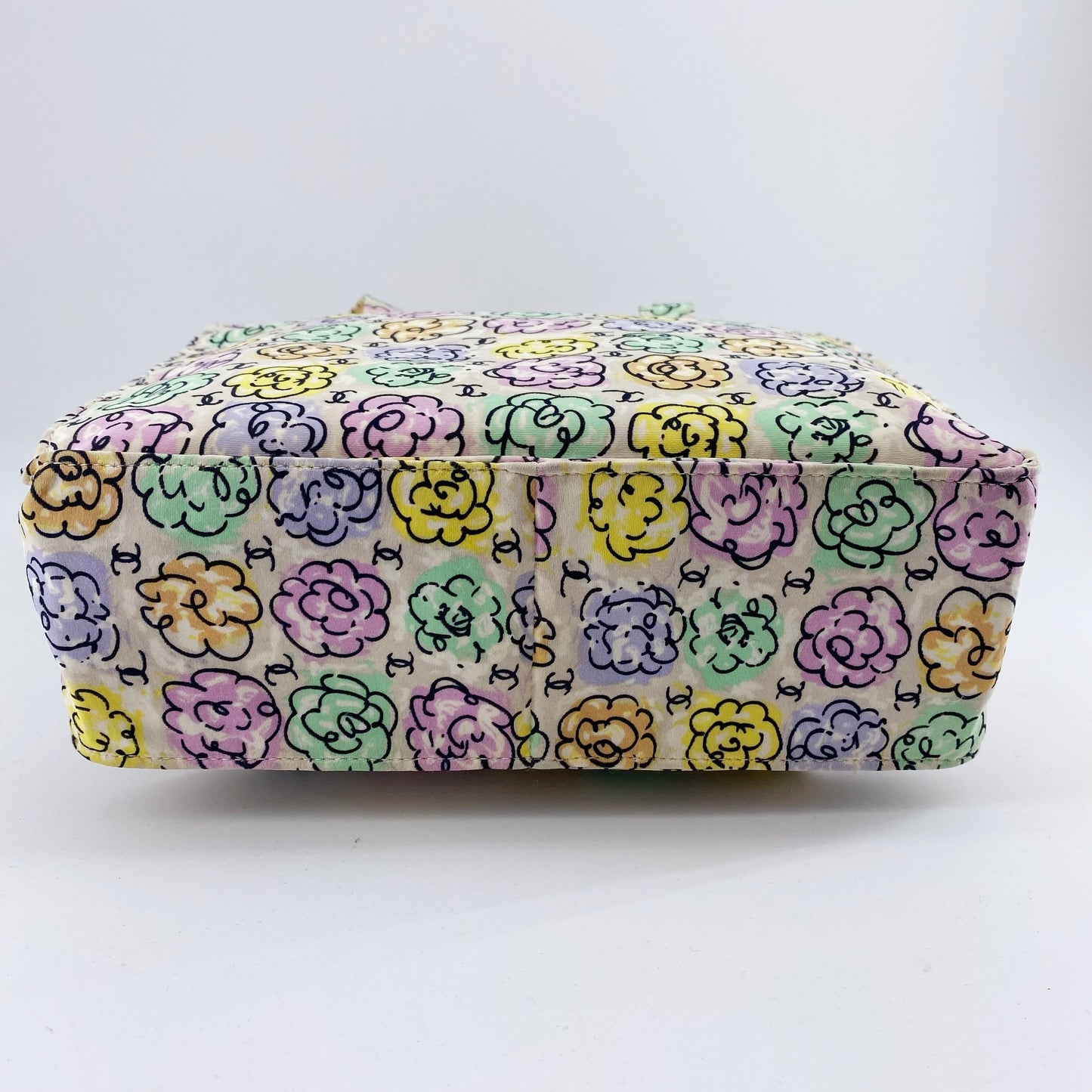 Chanel Vintage Flower CC Loge tote