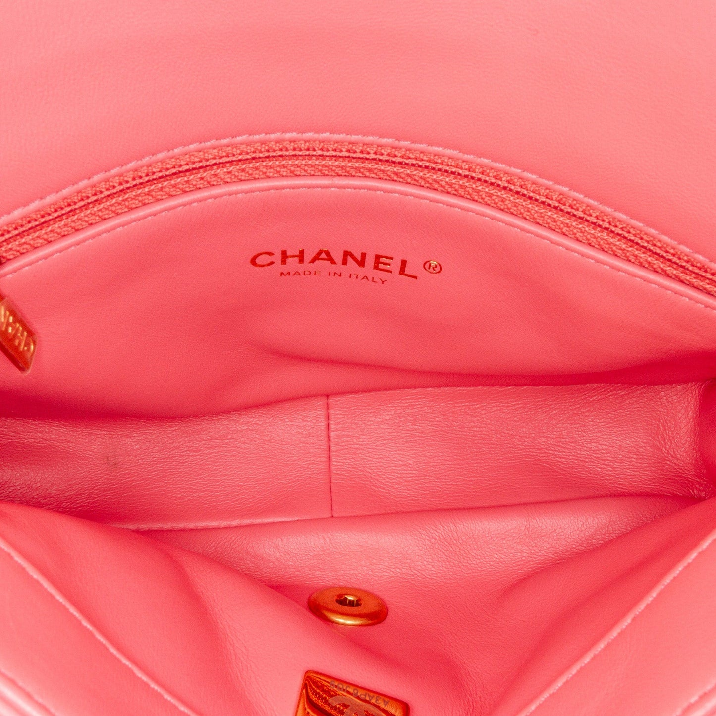 Chanel Sac Small Lambskin Pending CC Flap