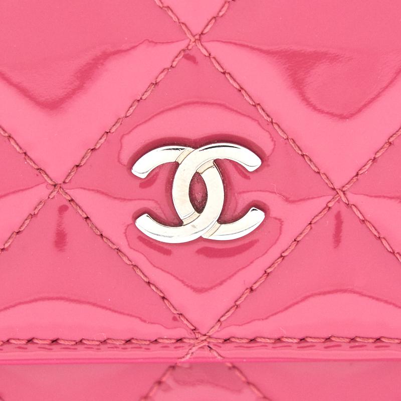 Chanel Patent Wallet on Chain